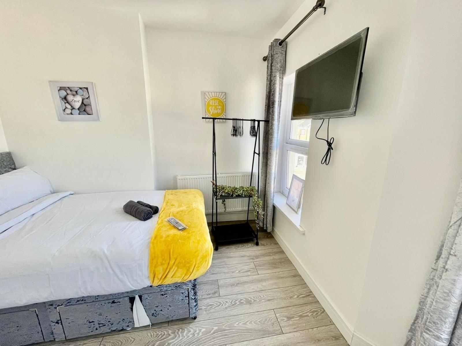 Cheerful 1 Bed Apartment Cardiff City Centre - Penarth Rd Екстер'єр фото